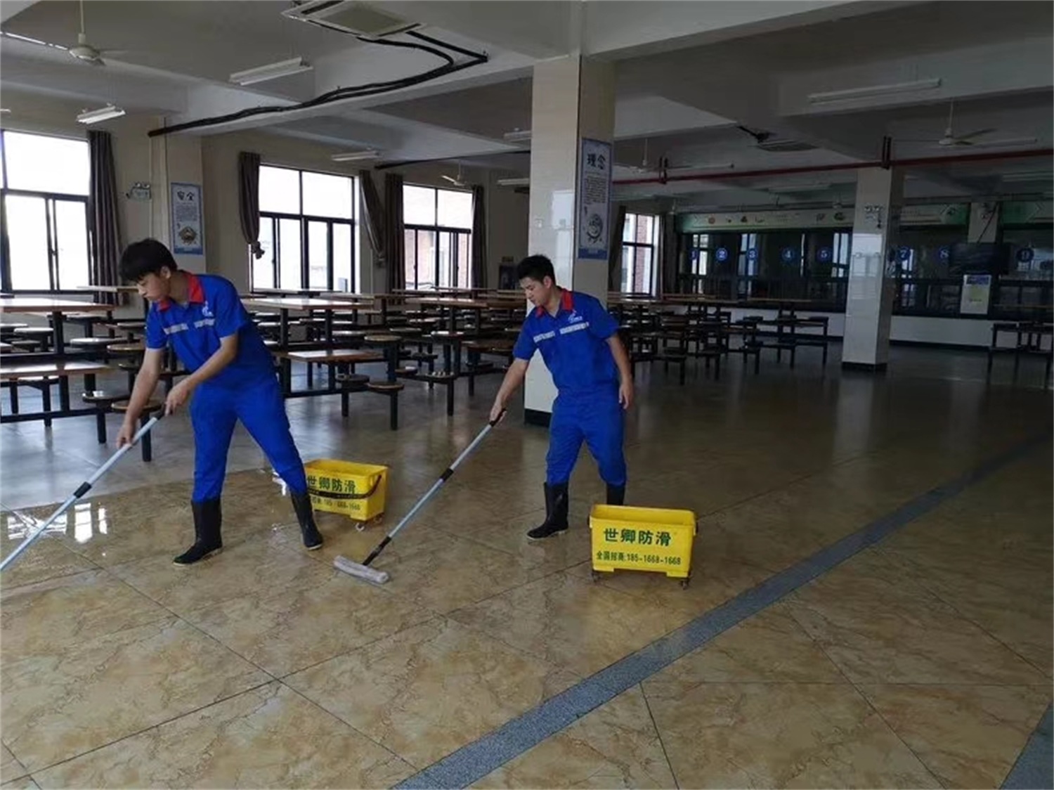 職業教育中心地面防滑防護施工處理